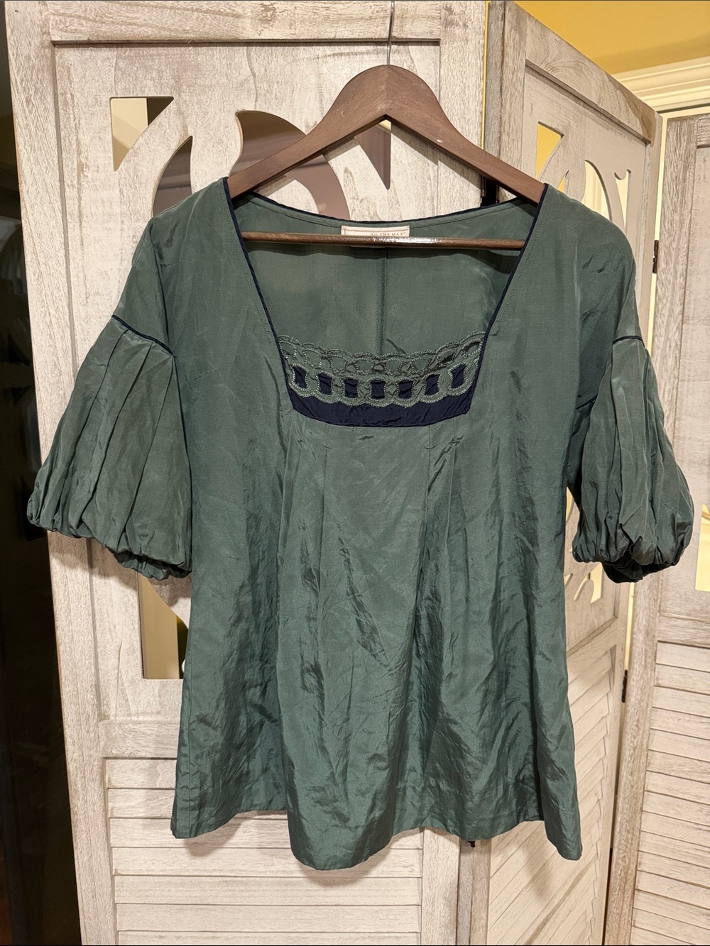 To the Max Forest Green Square-Neck Puff Sleeve Blouse